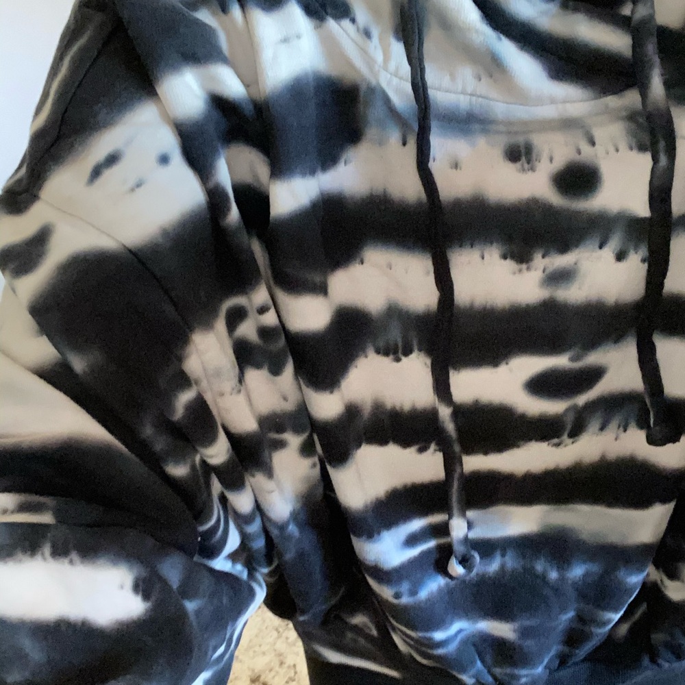 New๐บSuper storm tie dye sweater - Picture 4 of 7